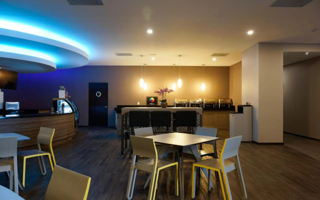 Hotel Glow Point - Mulza
