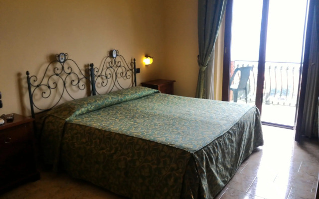 Hotel Primavera dell'Etna