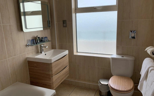 The Cumberland Hotel - OCEANA COLLECTION