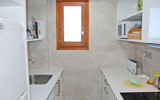 Albatros House