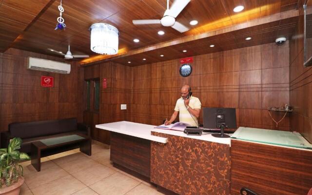 Hotel Jashn Inn near Apollo Hospital