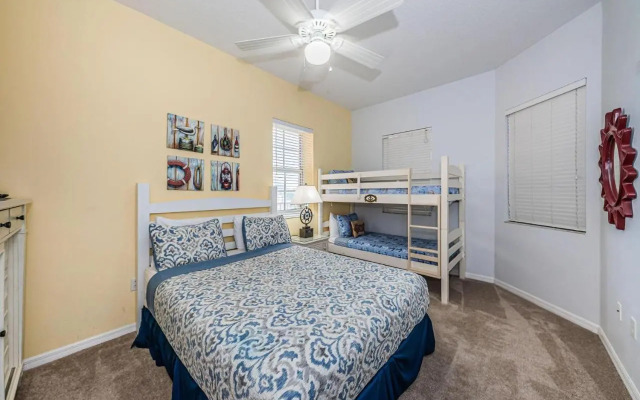 Waterfront Breeze Condo Condo
