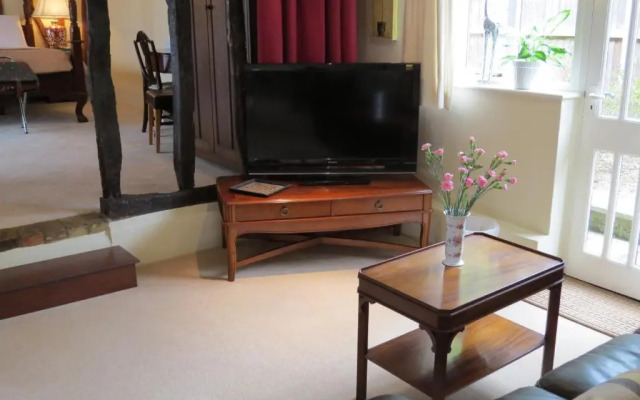 Greyhound Cottage