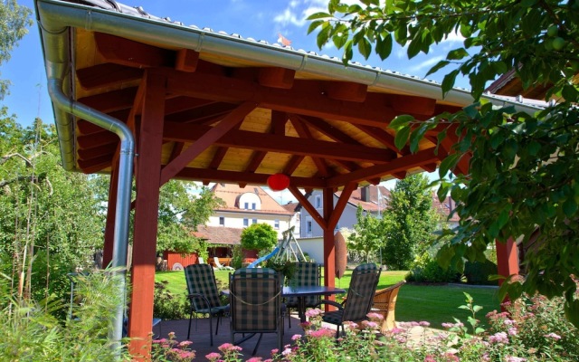 Cozy Apartment in Ruhmannsfelden With Swimming Pool