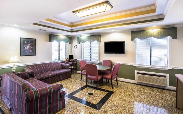 Econo Lodge Milledgeville