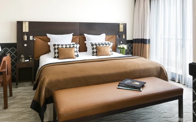 Отель Barriere Le Gray d'Albion