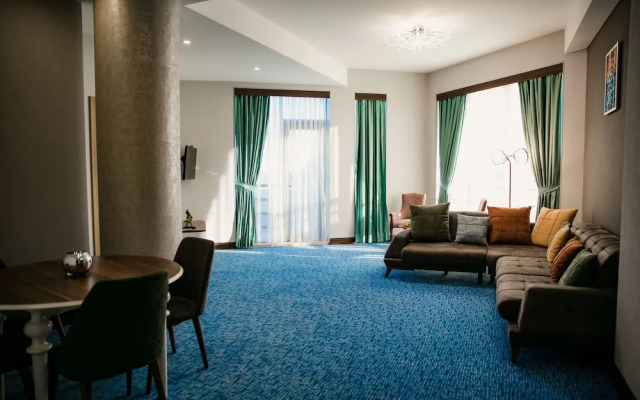 Khazar Palace Hotel & Restaurant