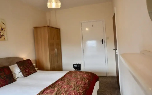 Marlborough Sea View Holiday Apartments