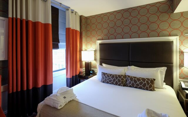 Empire Hotel