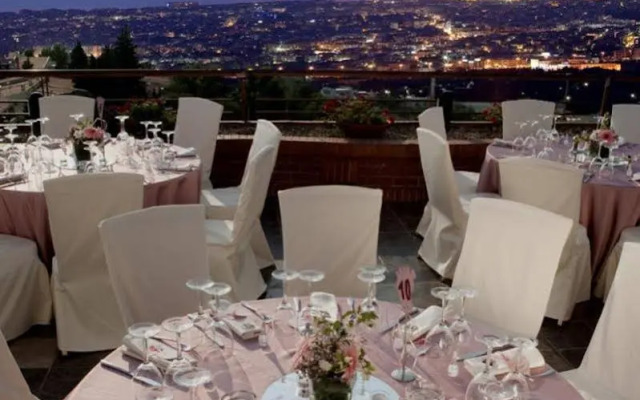 Nepheli Hotel