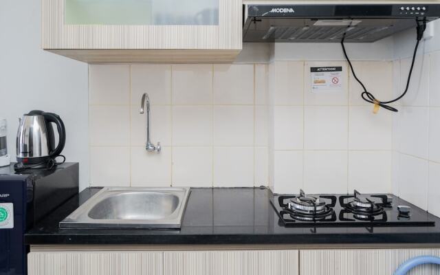 Homey And Simply 2Br At Serpong Greenview Apartment