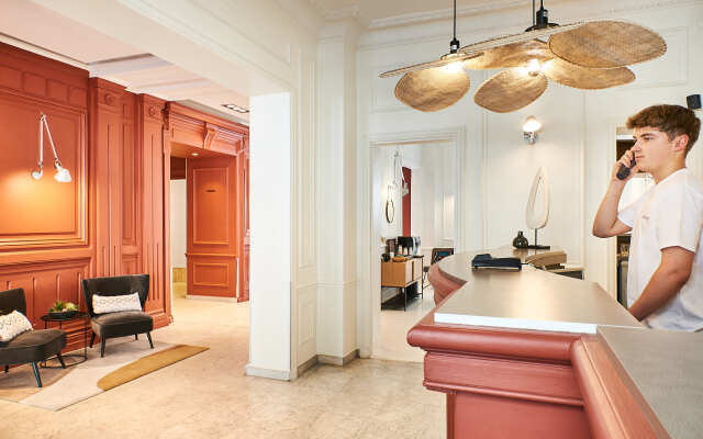 Hôtel Cervantes by Happyculture