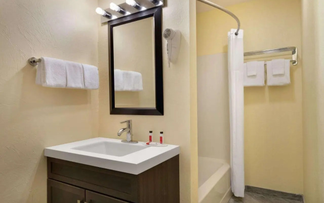 Days Inn Tamworth