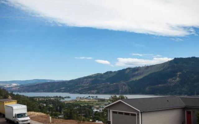 River Scene-River Vw-Ac-3br/3ba