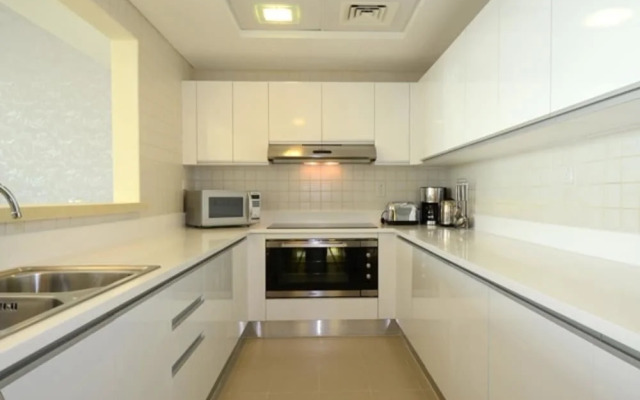 Al Bateen Residence