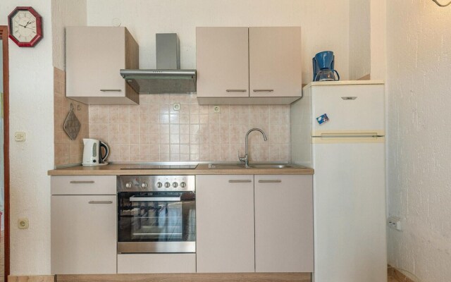 Amazing Apartment in Nin With 2 Bedrooms and Wifi