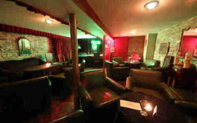 Old Chicago Inn