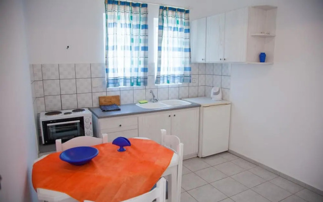 Litsa Mare apartments