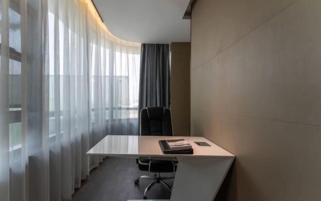 Danjiangkou Guanlan International Hotel（Hanjiang Avenue storefront）