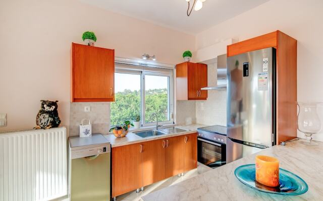 Light Filled Spacious Private Villa with Pool