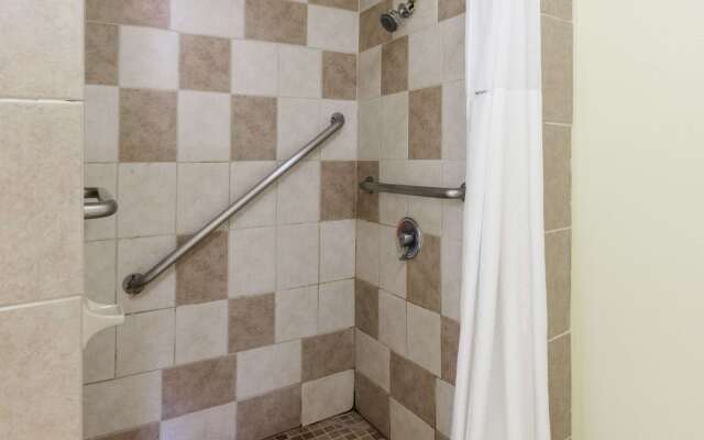 Days Inn by Wyndham Kent - Akron