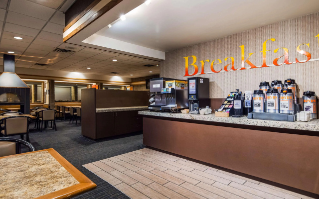 Best Western Plus University Inn - фото 2