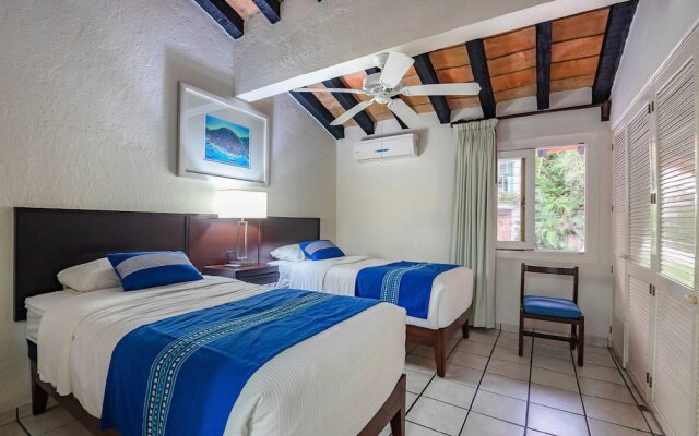 WIVC Alta Vista Condo - Stunning Views, Close to the Beach & Romantic Zone