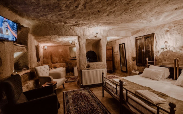 Young Cave Hotel