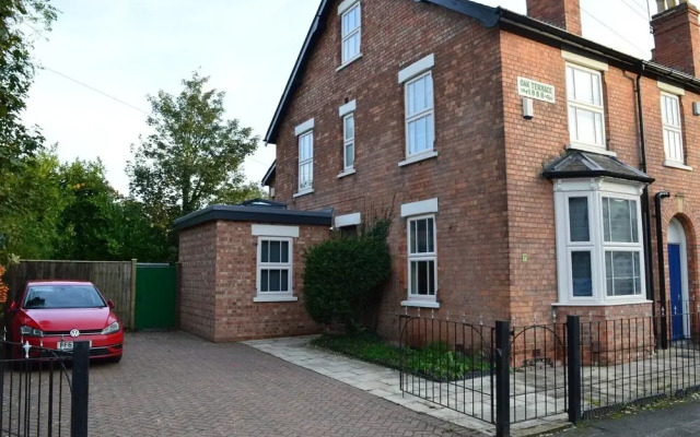 Oak Terrace Cottage