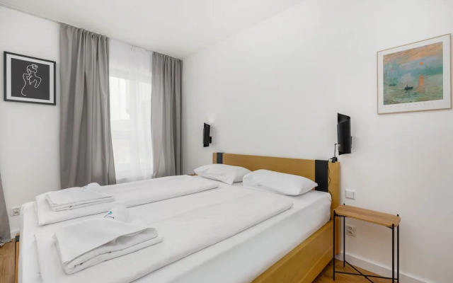 Sun Towers Lux by Renters Prestige