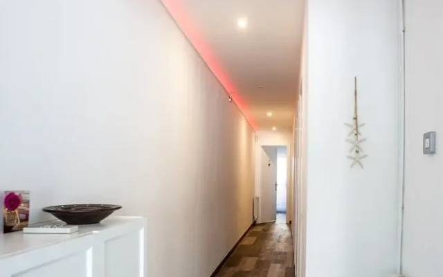 BBarcelona Mediterranean Beachfront Apartment