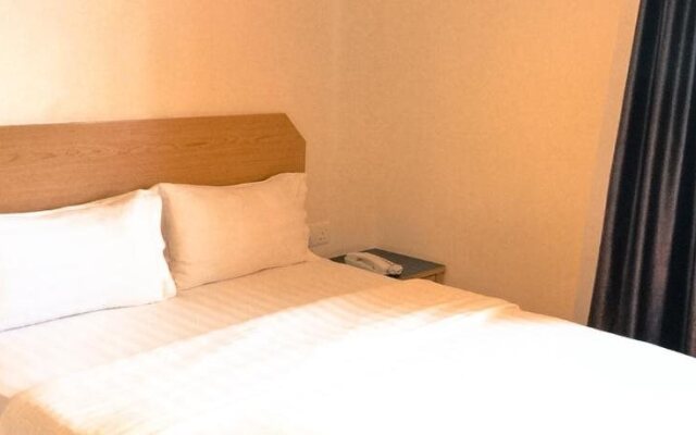 OYO 89945 Marine Bay Hotel
