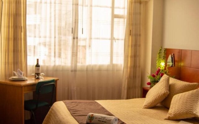 Hotel San Ignacio Plaza