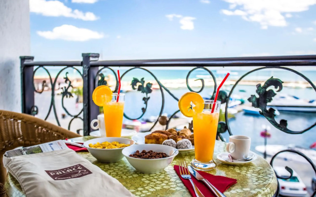 Palace-Marina Dinevi Hotel
