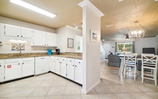 Woodland Shores Beach Resort by Panhandle Getaways