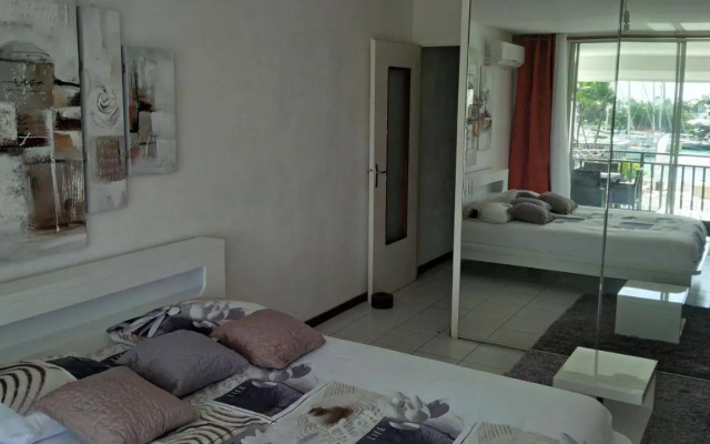 Joli Studio Vue Sur Mer