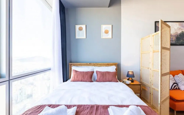 Studio Flat With Panoramic City View in Atasehir