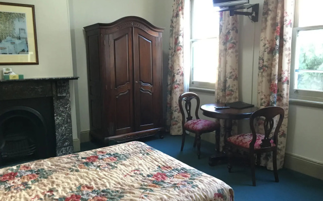 Avonmore on the Park Boutique Hotel