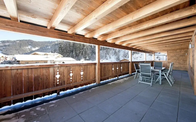 Luxurious Apartment With Sauna, Garage, Roof Terrace