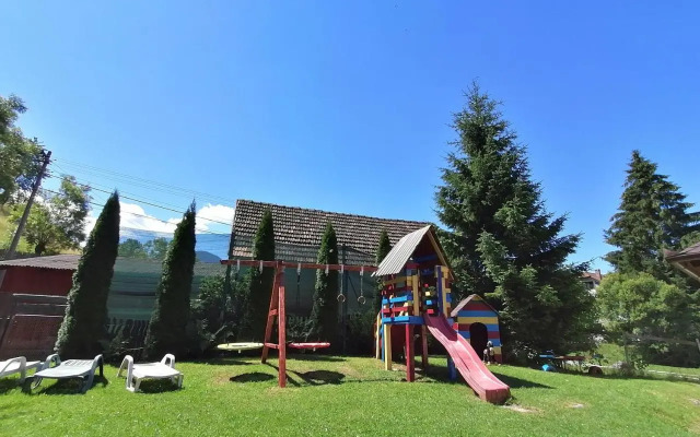 Pensiunea Dealul Frumos