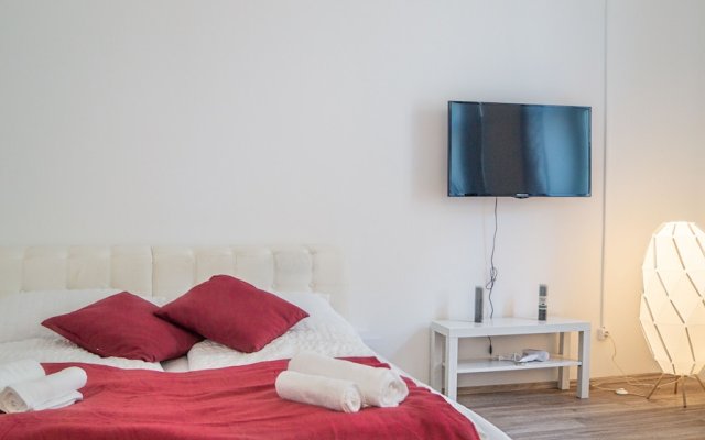 Shared Modern Apartment Schönbrunn - Budget Stylish Room