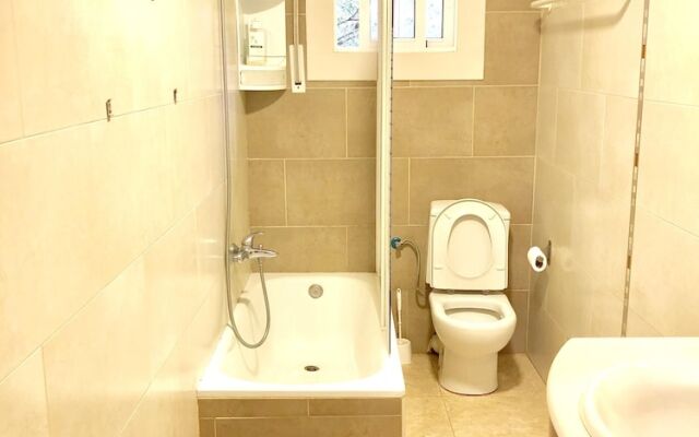 Apartment With 3 Bedrooms In Salou