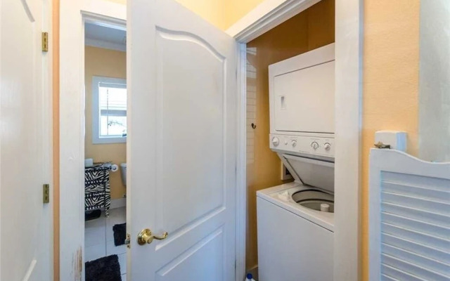 Breakfast In Bed 4BD - 1 Br Condo