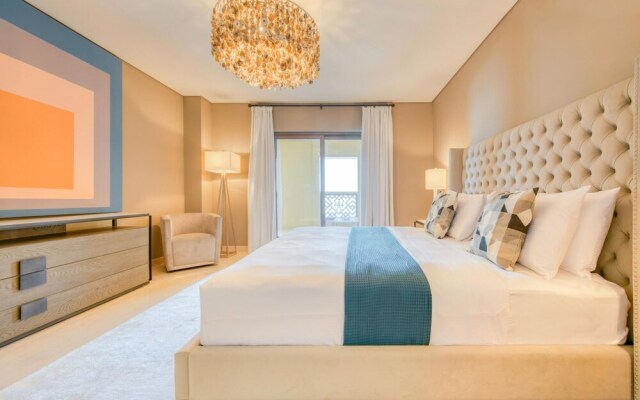 Luxury Palm Property w Beach Sea View