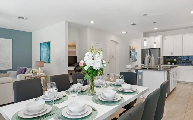 Dashing Family Home Stl113