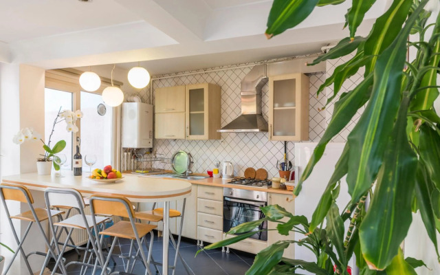 Istanbul Amedros Home