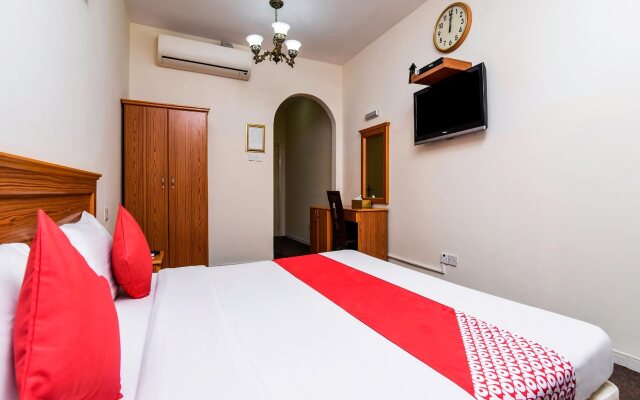 OYO 159 Sports Piaza Hotel