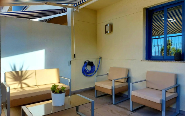 Duplex with sea views, garden and terrace