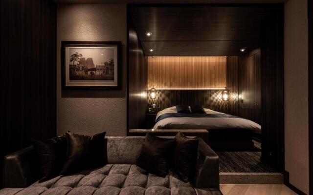 Y-HOTEL