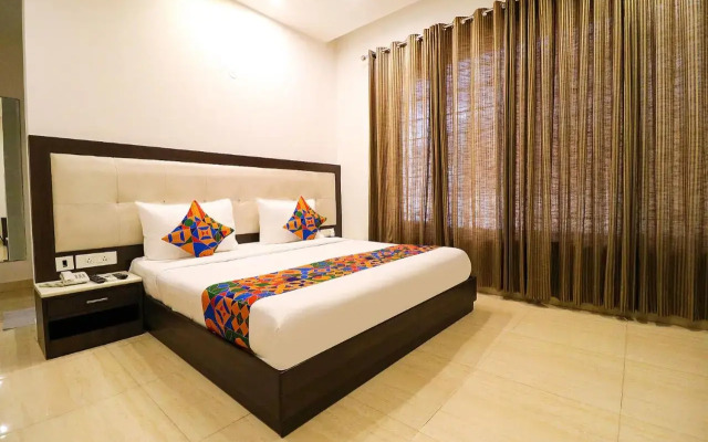 Fabhotel Oyster Villa